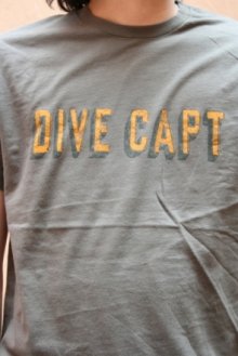 他の写真2: 【J.CREW】  S/SプリントTシャツ　「DIVE CAPT」