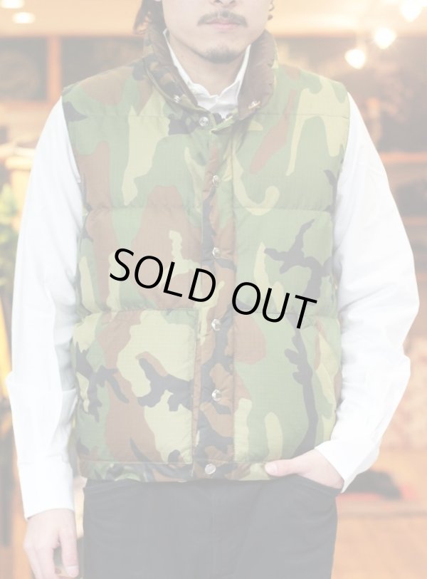 画像2: 【CRESCENT DOWN WORKS】クレセントダウンワークス DOWN VEST WOODLAND CAMO (2)